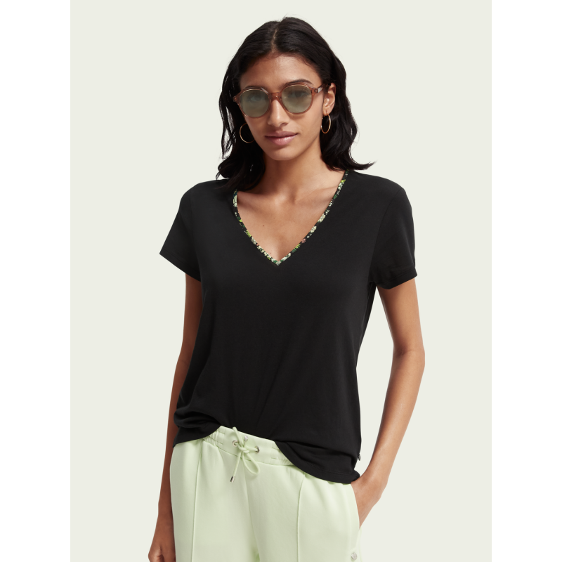 Scotch & Soda women's T-shirt with V neckline (164691-0008-BLACK)