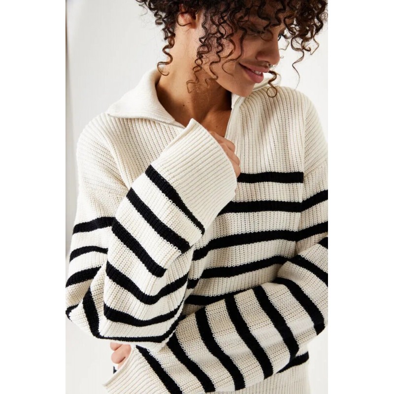 Women's striped sweater with quarter zip Garcia Jeans (H30245-4294-WHITECAP-ECRU)